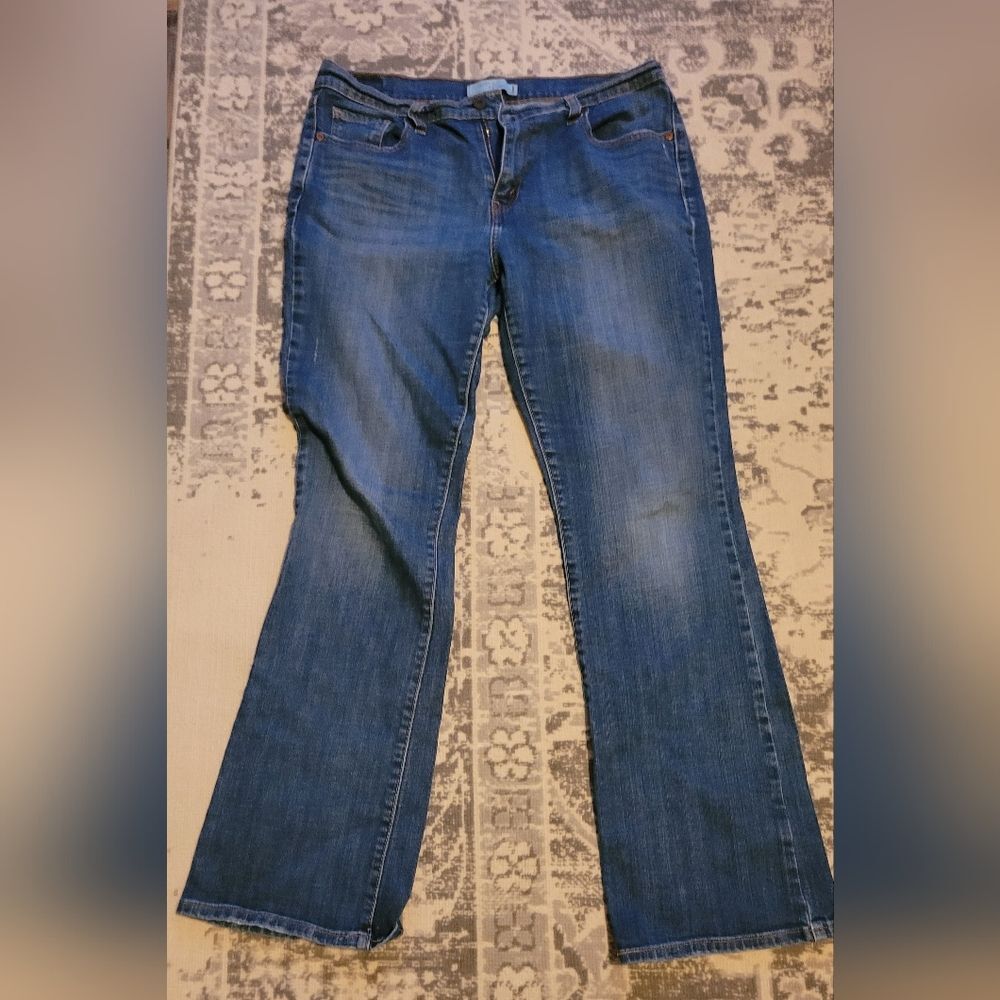 Levis 515 Jeans Medium Wash Blue Denim Womens 12M Distressed Bootcut
